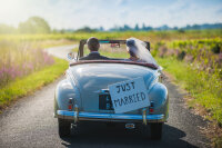 100 Ballonflugkarten Hochzeitspaar im Oldtimer